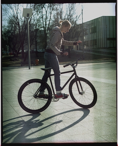 Track Stand with No Hands