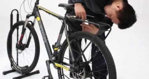 Embedded thumbnail for Install a Baby Seat to the Back of Your Bike