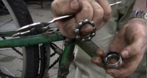 Embedded thumbnail for How to Overhaul Your Bottom Bracket