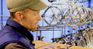 Embedded thumbnail for Build a Bicycle Wheel: Spoke Cutting with Hozan Spoke Threader