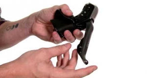 Embedded thumbnail for Review of Shimano ST-R785 Di2 Hydraulic STI Lever &amp;amp; Disc Brake Caliper Set