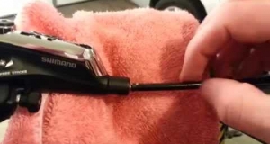Embedded thumbnail for Cut and Resize Shimano Disc Brake Hose
